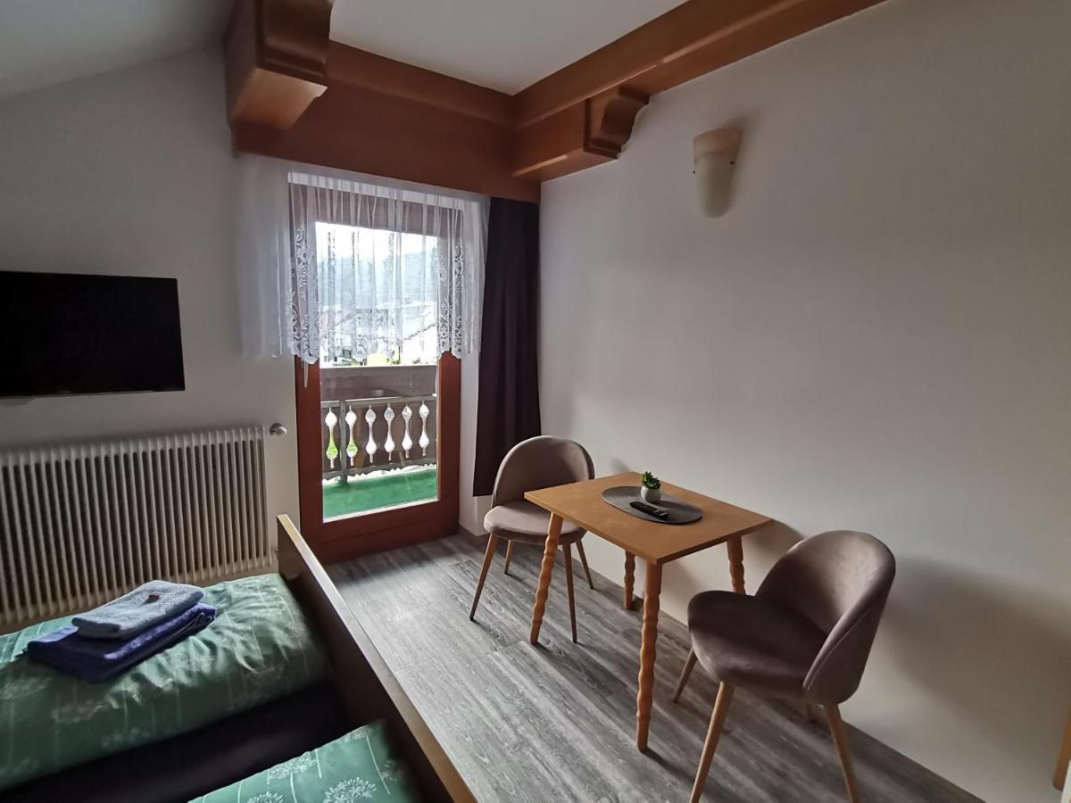 Haus Bergblick Fruehstueckspension Oberort Exteriör bild